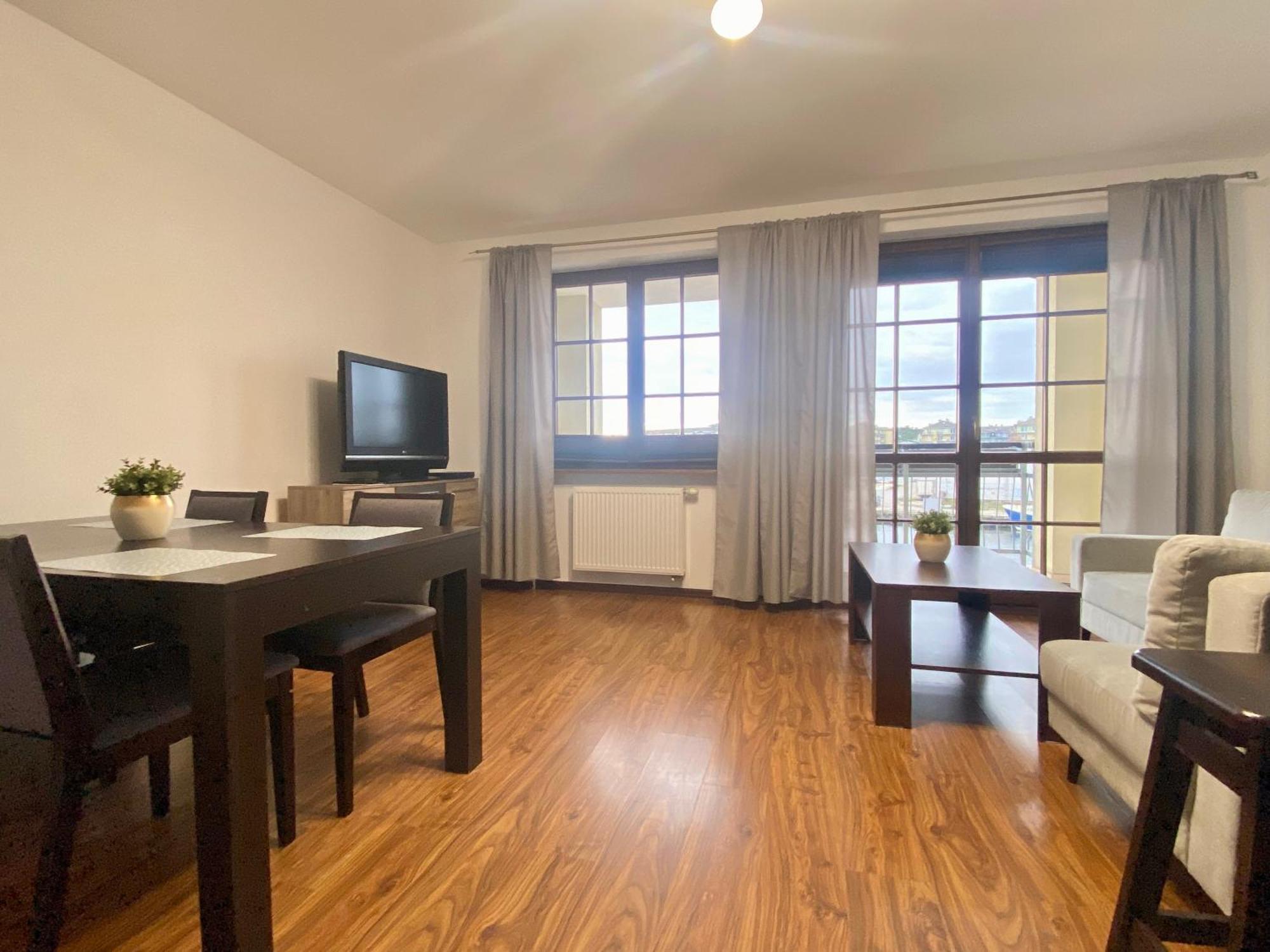 Apartamenty Baltyckie - Bulwar Portowy - Widok Na Port, Centrum, Najlepsza Lokalizacja W Ustce Ustka Pokoj fotografie